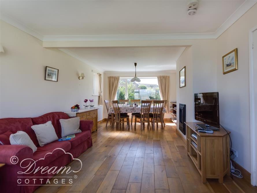 Hillview Bungalow Бъртън Брадсток Екстериор снимка